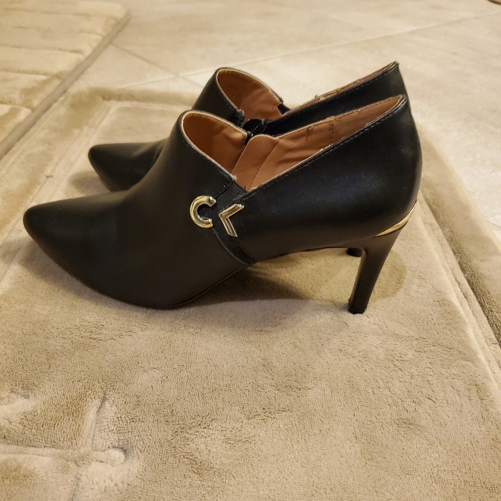 shoes - Picture 9 of 15